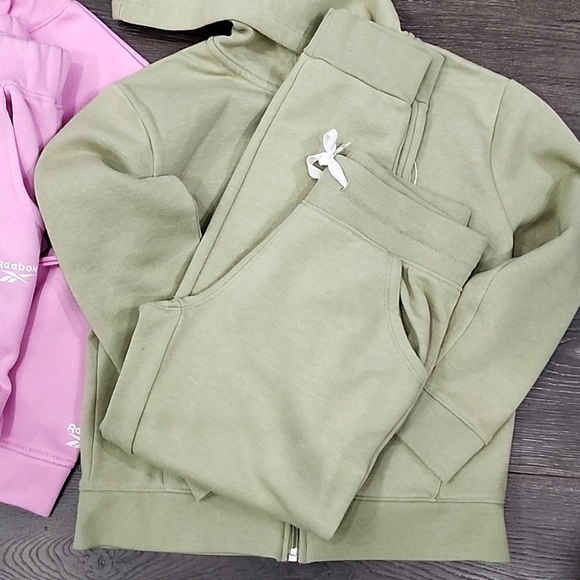 [Bundles] 3-Pack Girls Fleece Hoodie Sweatpants Set Cat&Jack Reebok - Picture 14 of 15